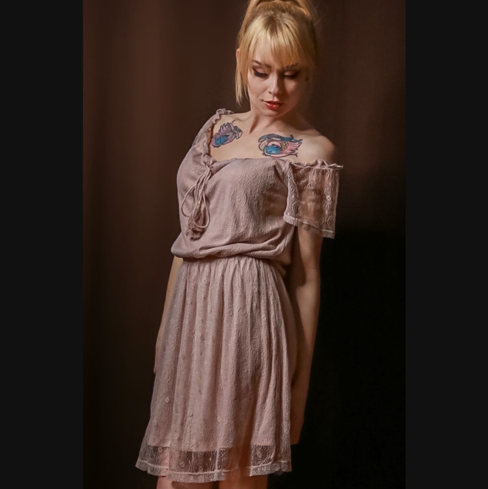 Off the Shoulder Lace Dress by Nibiki Lavender Size Small